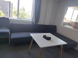 1 Double 1 Single 2 Sofa Beds Suite 2