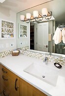 Centrally Located 3BR in Aspen Core With Pool & hot Tub!