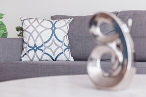 VA - Avalon - Apt 302