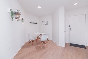 VA - Avalon - Apt 302