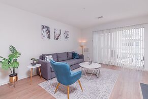 VA - Avalon - Apt 302