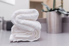 VA - Avalon - Apt 302