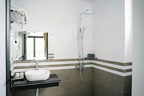 Tam Coc Harbor View Hotel & Travel