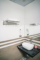 Tam Coc Harbor View Hotel & Travel