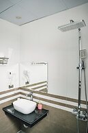 Tam Coc Harbor View Hotel & Travel