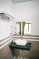 Tam Coc Harbor View Hotel & Travel