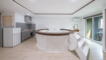 Gyeongju The Stay Spa Pension