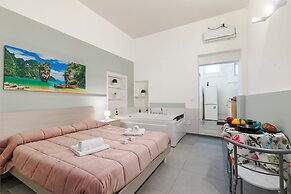 Dimora Savoia With Jacuzzi Bari