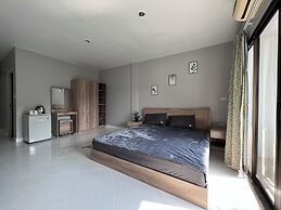 Emerald Hotel Chonburi