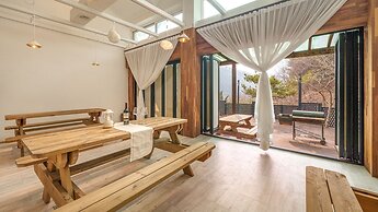 Hongcheon White Hill Pension