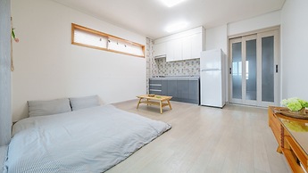 Gyeongju Unoiya Pension