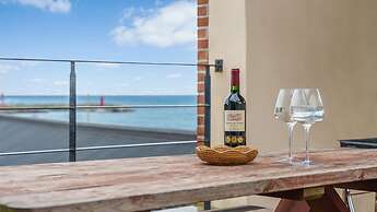 Gyeongju Unoiya Pension