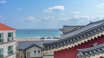 Gyeongju Unoiya Pension
