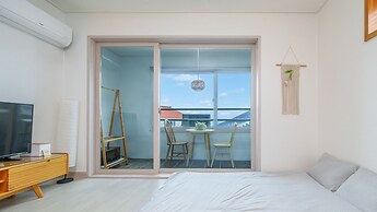 Gyeongju Unoiya Pension