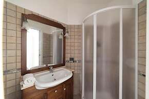 Casa Del Sol Levante Near The Sea