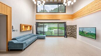 Gangneung Taurus Pension