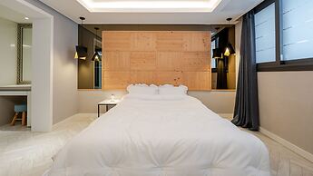 Gangneung Taurus Pension