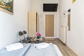 Comfortable 3BR Danube & Millenium Tower