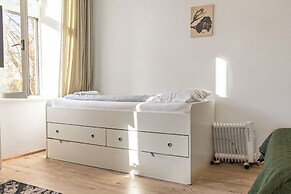 Comfortable 3BR Danube & Millenium Tower