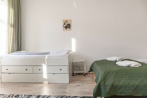 Comfortable 3BR Danube & Millenium Tower