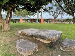 Sailom Resort Bangsaphan