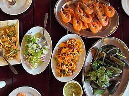 Sailom Resort Bangsaphan