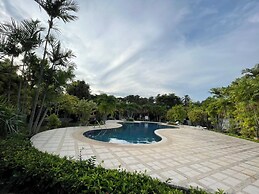 Sailom Resort Bangsaphan