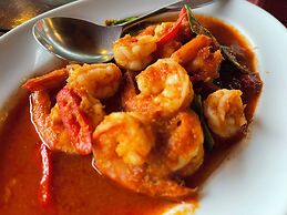 Sailom Resort Bangsaphan