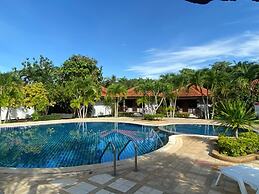 Sailom Resort Bangsaphan