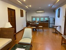 Sailom Resort Bangsaphan