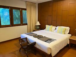 Sailom Resort Bangsaphan