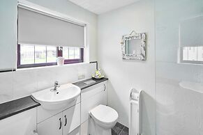 Host Stay Providence Cottage