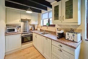 Host Stay Providence Cottage