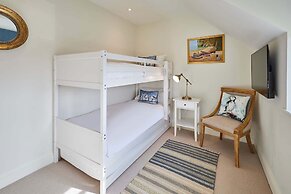 Host Stay Kittiwake Cottage