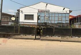 Ashosh Hotels and Suites