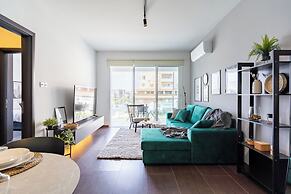 Harbor Apartments in Larnaca