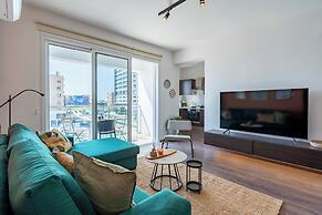 Harbor Apartments in Larnaca