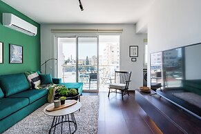 Harbor Apartments in Larnaca