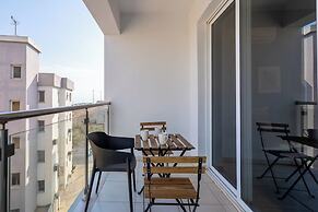 Harbor Apartments in Larnaca