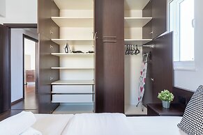 Harbor Apartments in Larnaca