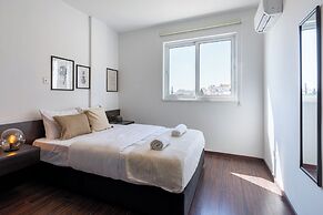 Harbor Apartments in Larnaca