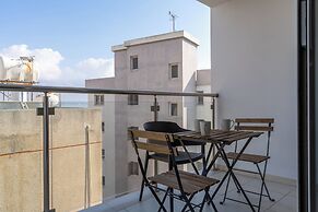 Harbor Apartments in Larnaca