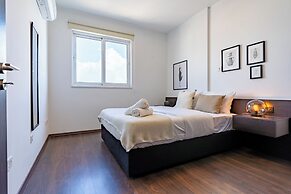 Harbor Apartments in Larnaca