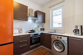 Harbor Apartments in Larnaca