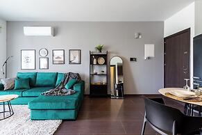 Harbor Apartments in Larnaca