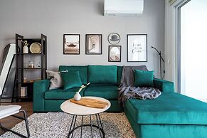 Harbor Apartments in Larnaca