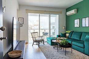 Harbor Apartments in Larnaca