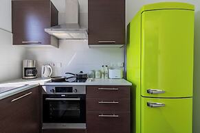 Harbor Apartments in Larnaca