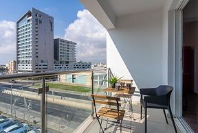 Harbor Apartments in Larnaca