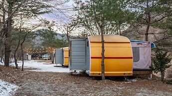 Chuncheon Free People's Caravan Pension